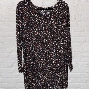 EASEL DRESS  SIZE M